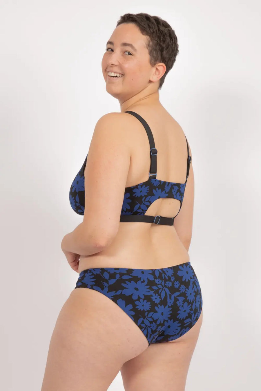 Caparica Bottom in Dark Moonflower / Noir - bikini bottom