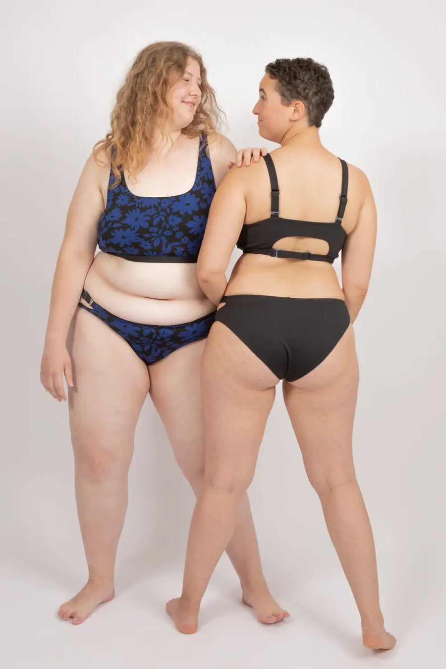 Caparica Bottom in Dark Moonflower / Noir - bikini bottom