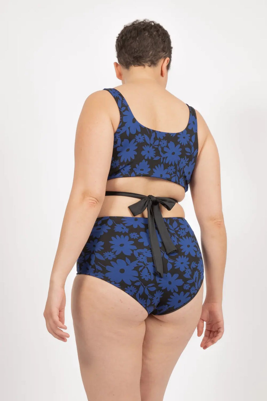 Noja Bottom in Dark Moonflower / Noir - bikini bottom