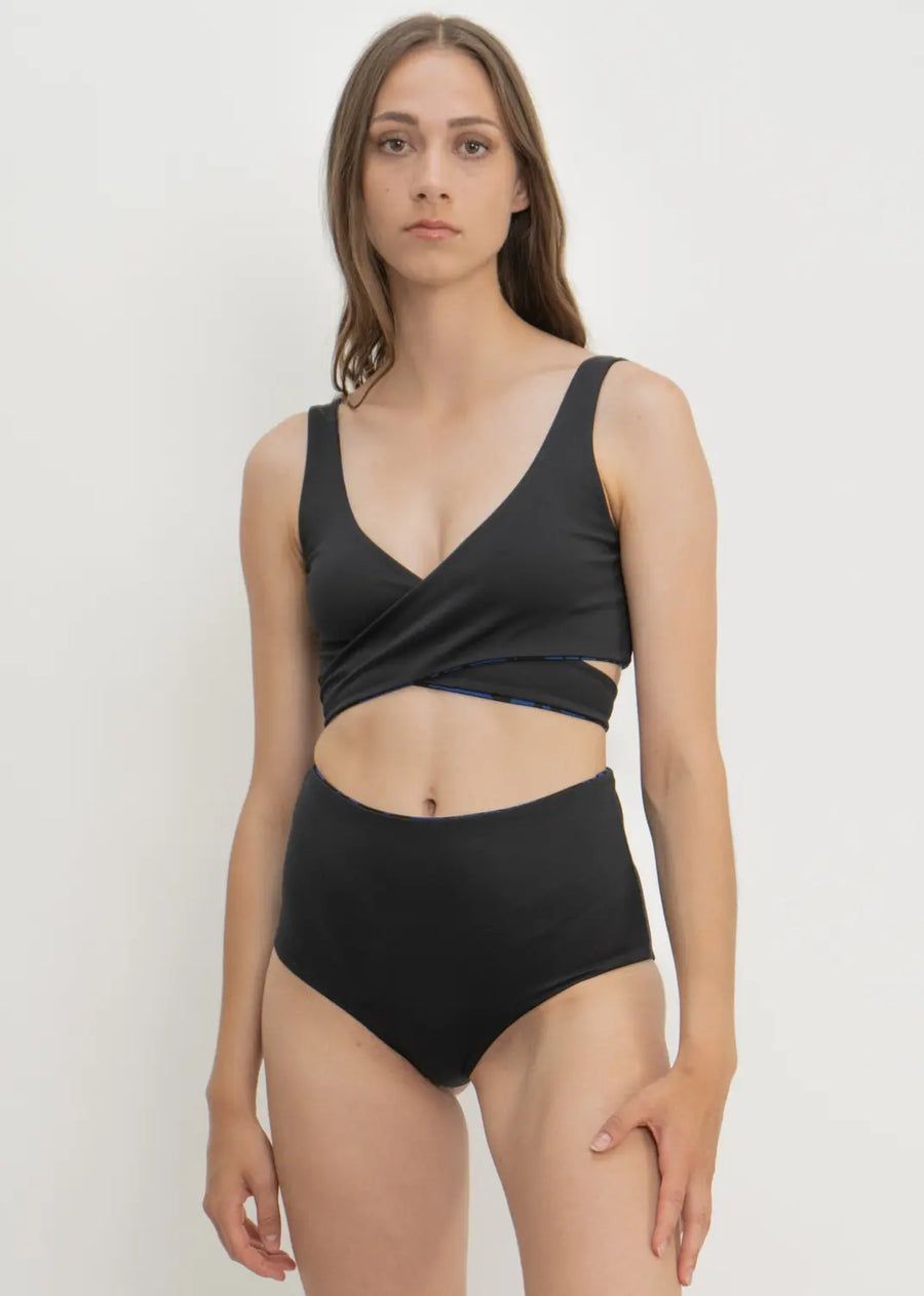 Noja Top in Dark Moonflower / Noir - bikini top