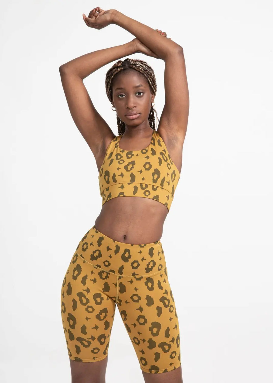 boochen eco-friendly sportsbra, yoga top, sportsbh, sustainable activewear, sustainable sportstop, nachhaltige sportsbh in yellow leopard print