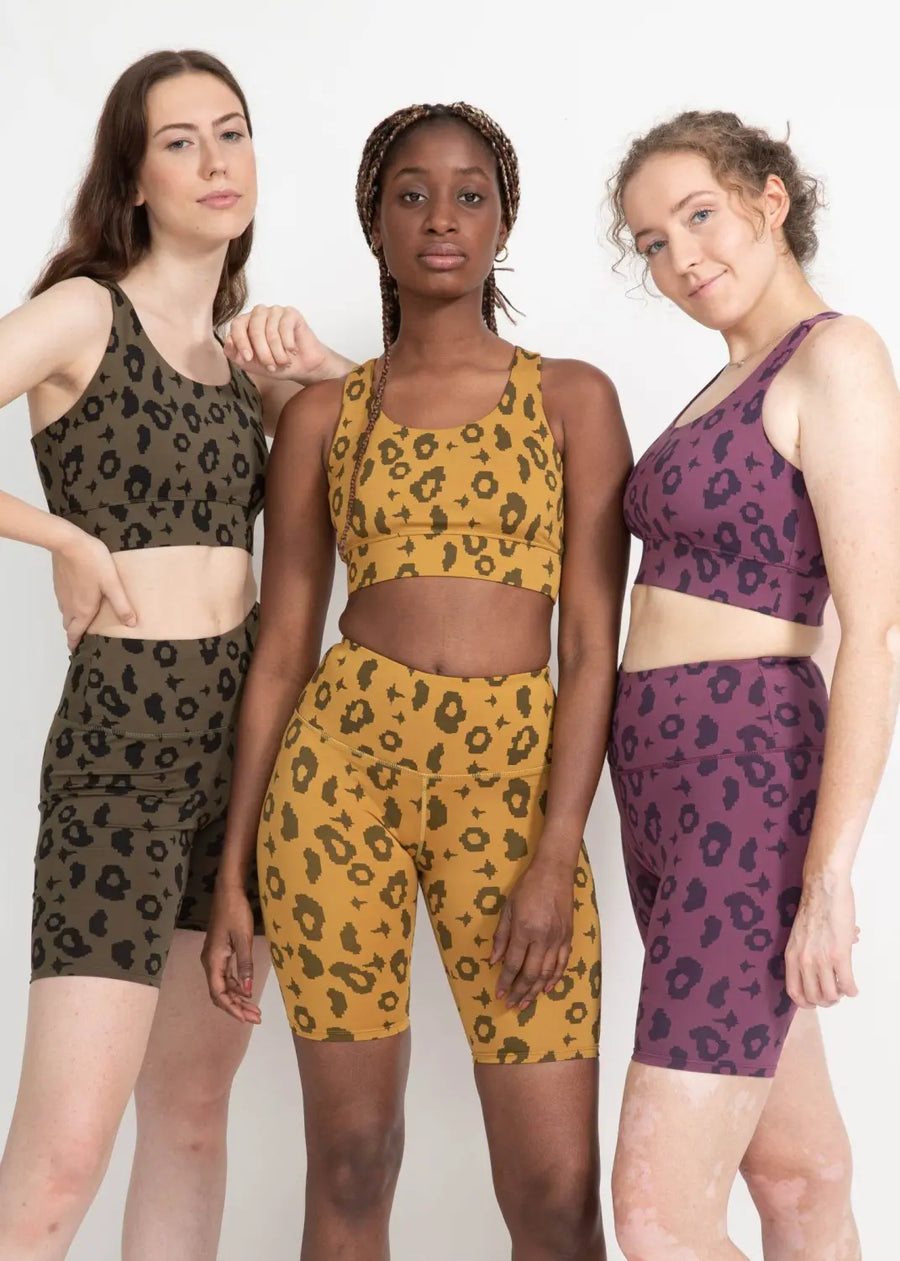 boochen eco-friendly sportsbra, yoga top, sportsbh, sustainable activewear, sustainable sportstop, nachhaltige sportsbh in yellow leopard print